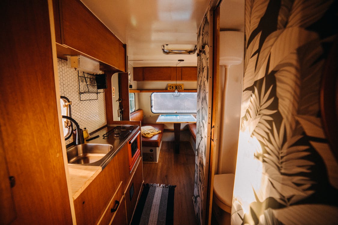 campervan cooking